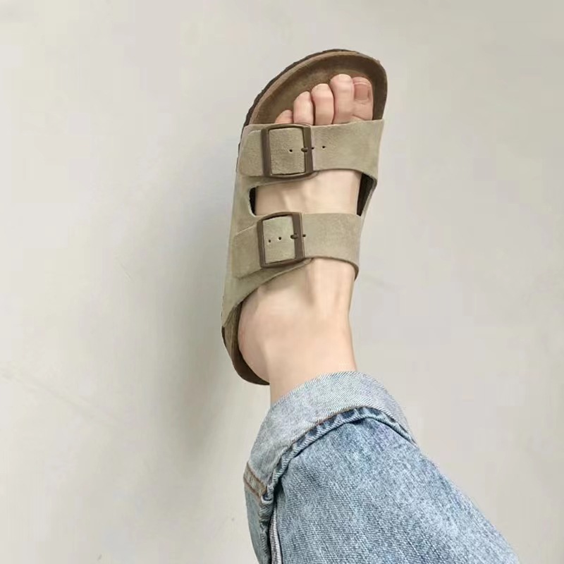 Vintage casual cowhide Boken slippers