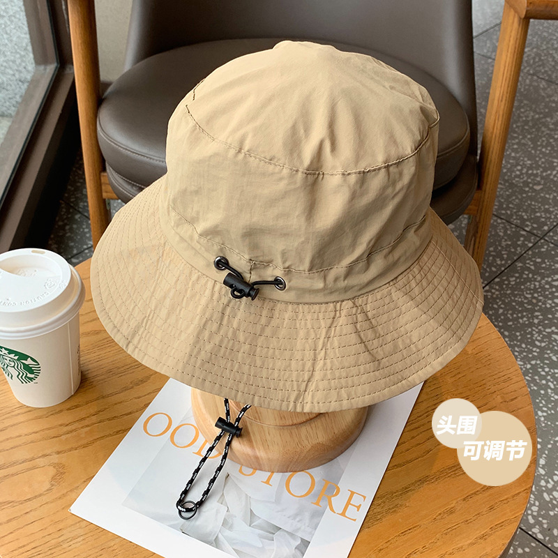 Waterproof fisherman hat can hold the bag basin hat