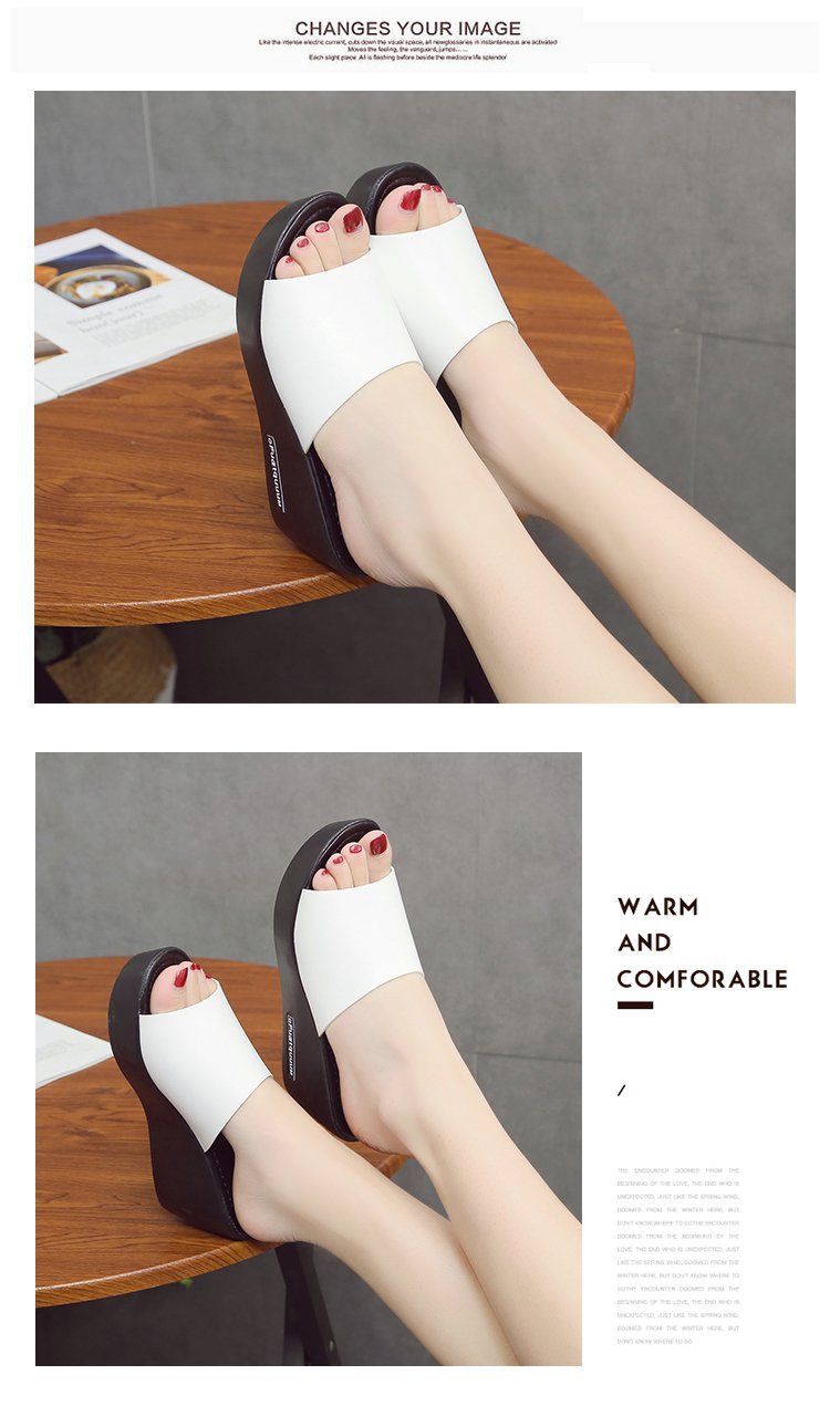 Women’s slip-ons with fish mouths