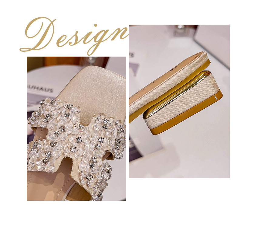 Women’s slippers with thick heels and diamonds